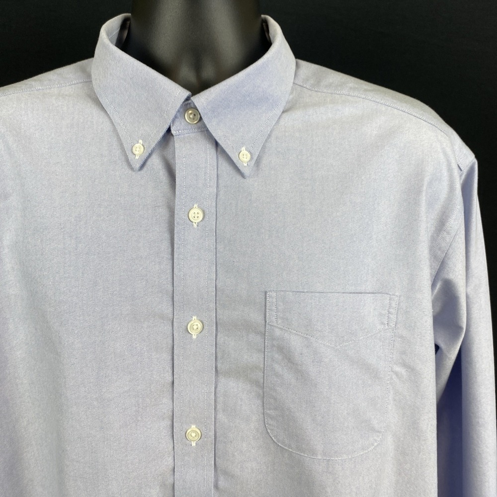 LL BEAN  Mens Oxford Button Up 17 1/2-37 Blue Traditional Fit 100% Cotton 209410